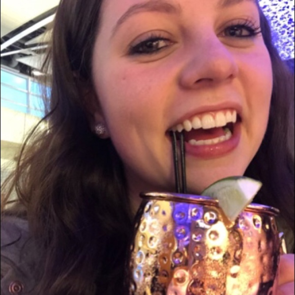 Meet your Posher, Stephanie